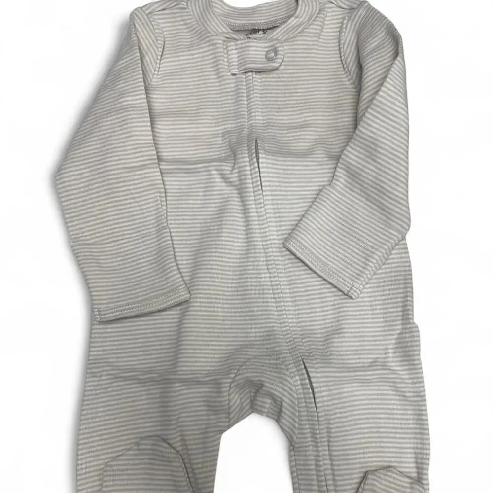 2 carters grey white